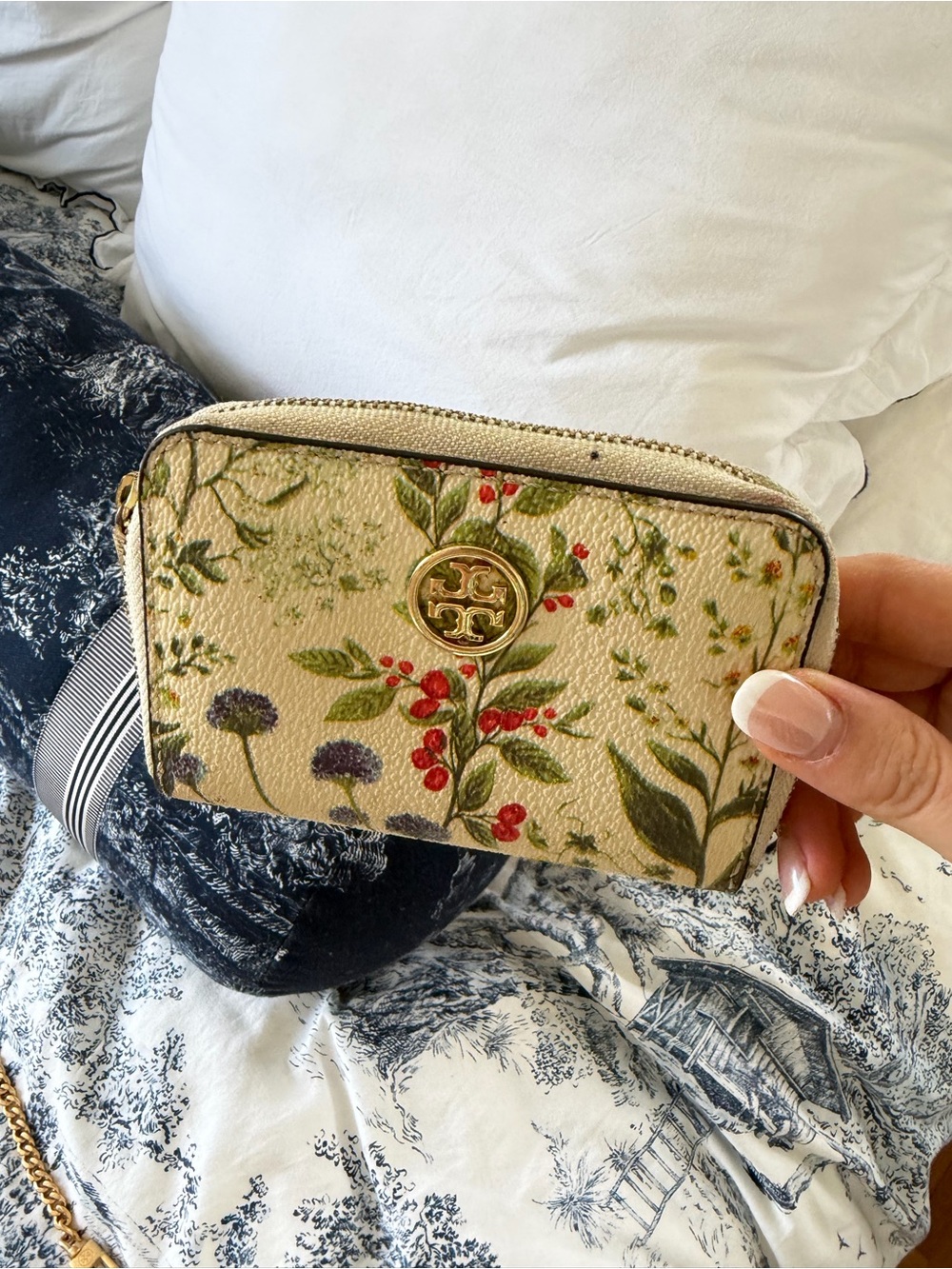 Tory Burch Cream Floral Wallet with Gold Logo